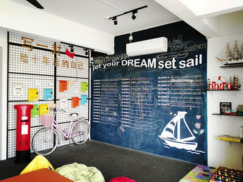 Roof Talk Theme Hostel