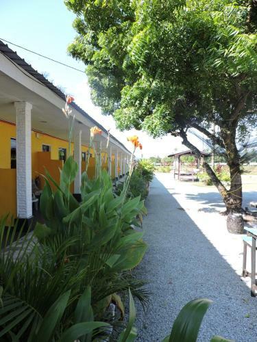 My Rainforest Hotel At Cenang Beach
