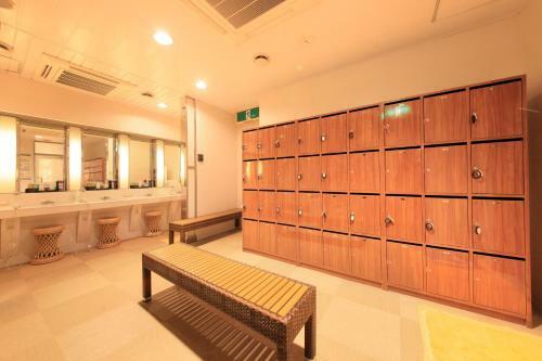 Capsule And Sauna Century