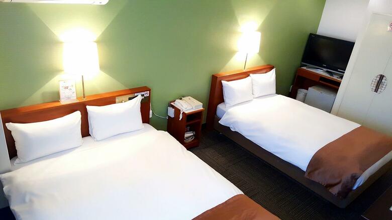 Tokyo Plaza Hotel