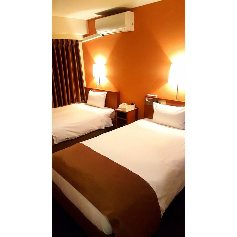 Tokyo Plaza Hotel