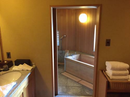 Yokohama Royal Park Hotel