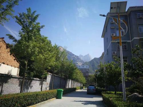 Huashan Mountain Baolianju International Youth Hostel