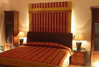 Hotel Golden Oasis