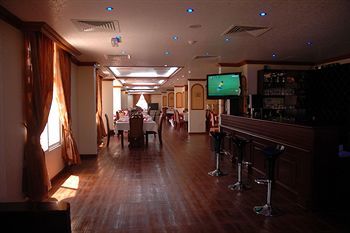 Hotel Golden Oasis