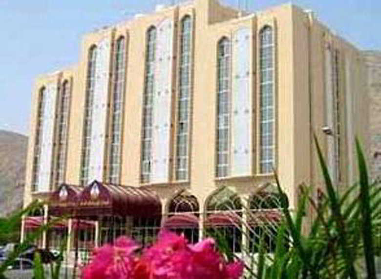 Hotel Golden Oasis