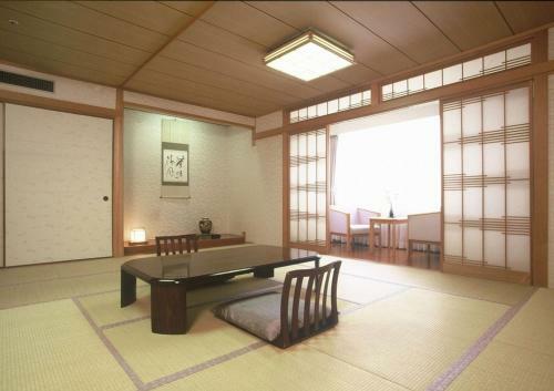 Yufuin Hotel Shuhokan