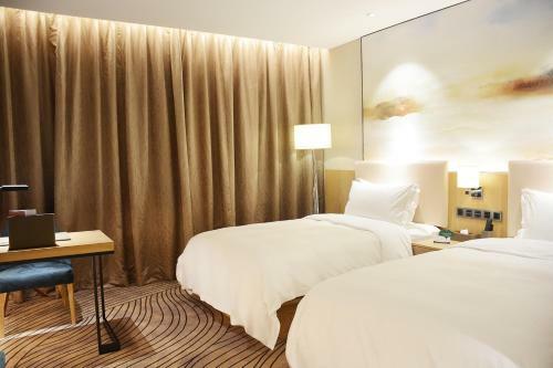 Shanghai Leisure Hotel