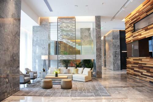 Shanghai Leisure Hotel