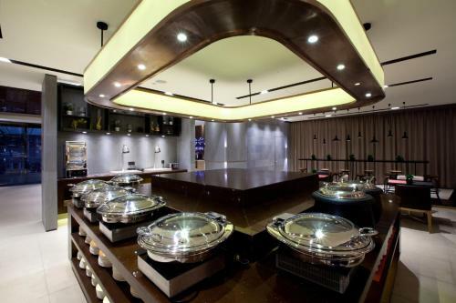 Starway Shanghai Anting Motor City Hotel
