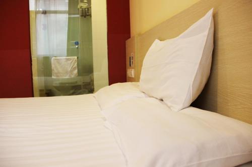 Hotel Hanting Express Shanghai Cao An Road Feng Bang
