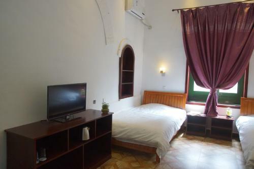 Jinan Mountain And Sea Culture Hotel