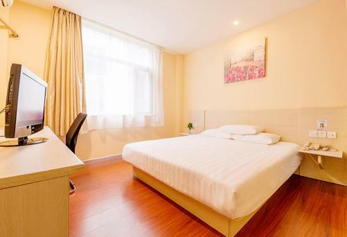 Hotel Hanting Express Jinan Baotuquan South Gate