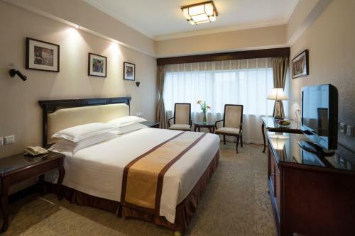 New Era Hotel