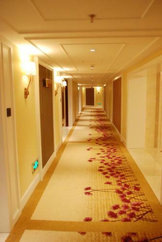 New Era Hotel