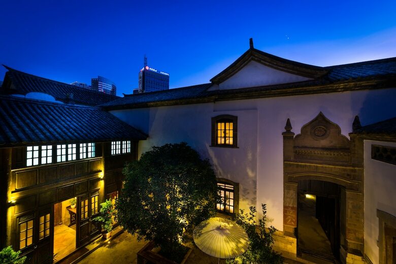 Silver Chest Boutique Hotel