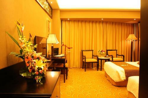 Green Land Hotel