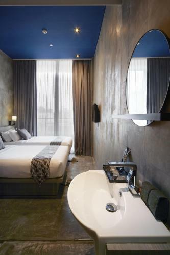 Hotel Yan