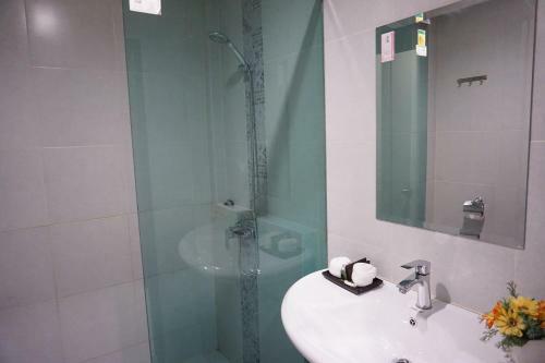 Hostal Golden Moon Aonang