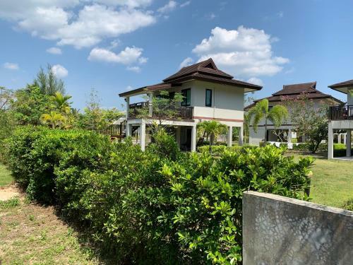 Hotel The Hip Resort @ Khao Lak