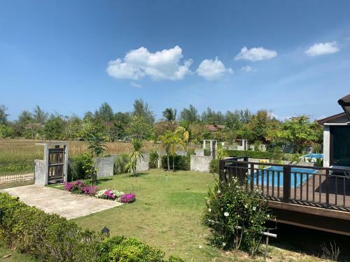 Hotel The Hip Resort @ Khao Lak