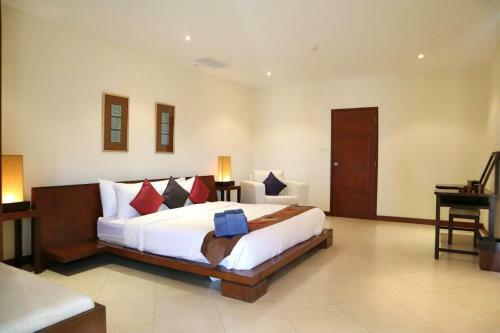 Baan Puri Apartments