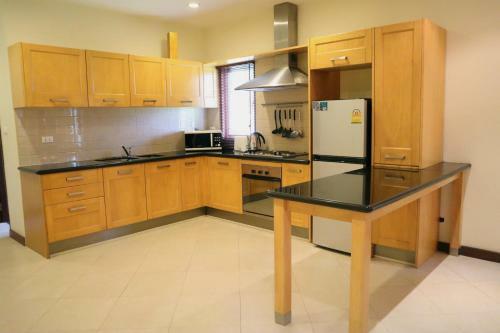 Baan Puri Apartments