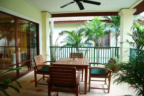 Baan Puri Apartments