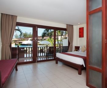 Hotel Arinara Bangtao Beach Resort