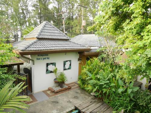 Hotel Bangtao Beach Chalet Resort