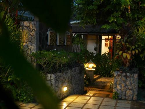 Hotel Bangtao Beach Chalet Resort