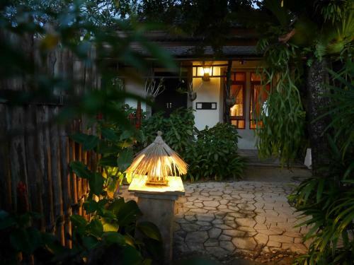 Hotel Bangtao Beach Chalet Resort