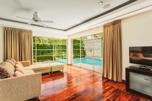 Richmond Villa Bangtao