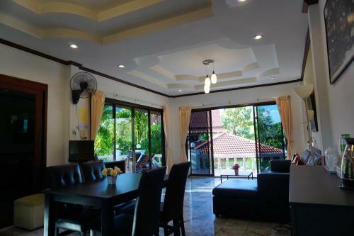 Hotel Bangtao Varee Beach