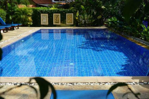 Hotel Bangtao Varee Beach