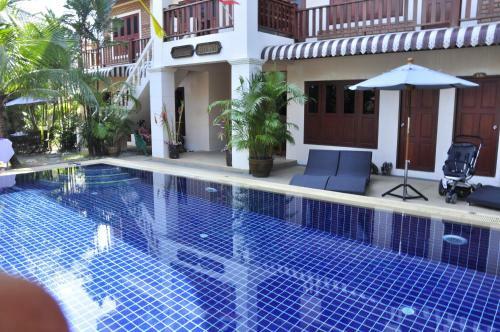 Hotel Baan Chayna Lounge Resort