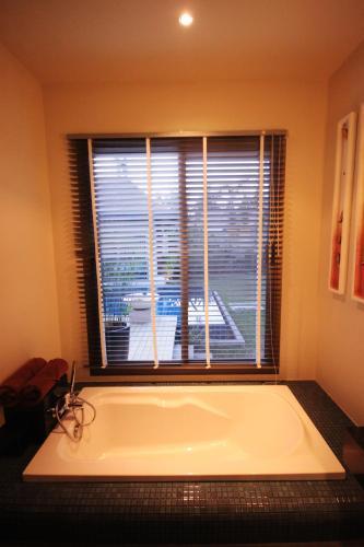 Two Villas Holiday Oriental Style Layan Beach