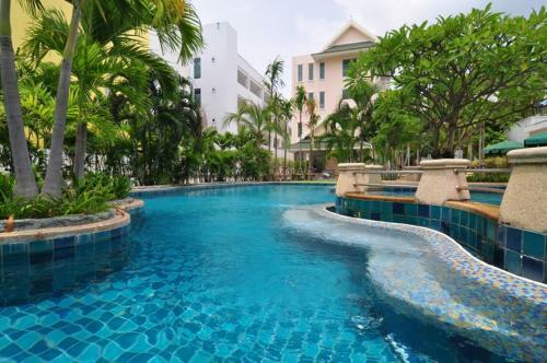 Hotel Baan Karonburi Resort