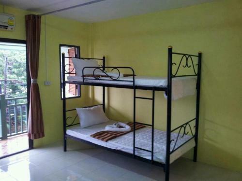 Hostal Parisia Guesthouse