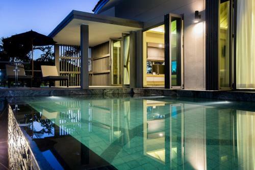 Hotel Mandarava Resort And Spa, Karon Beach