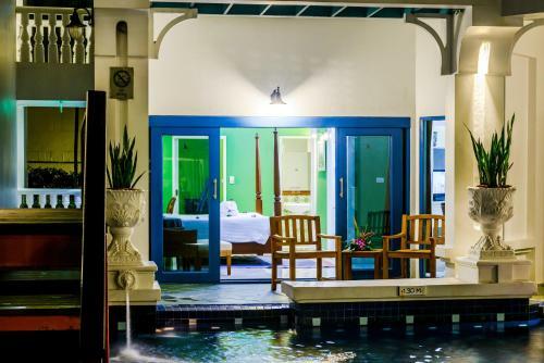 Andaman Seaview Hotel - Karon Beach
