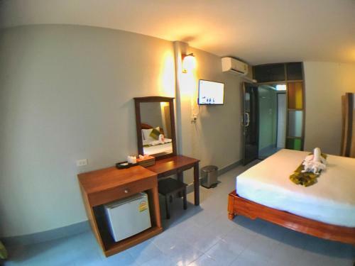Hostal Sri Chada Hotel