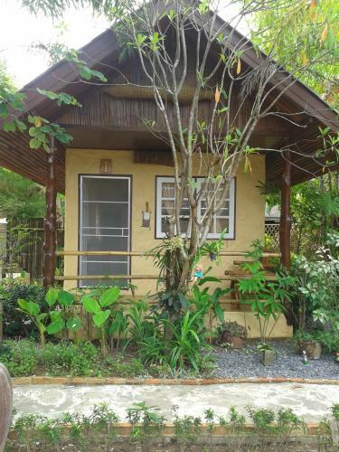 Hotel Baan Bamboo Resort