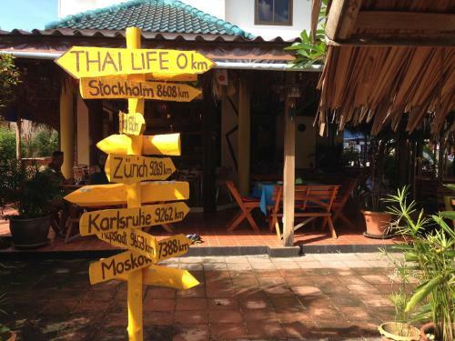 Hostal Thai Life Guesthouse