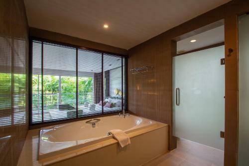 Hotel Peach Blossom Resort
