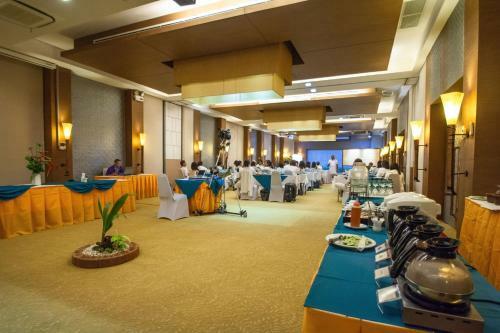 Hotel Peach Blossom Resort