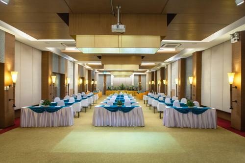 Hotel Peach Blossom Resort