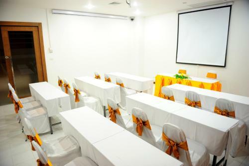 Hotel Peach Blossom Resort