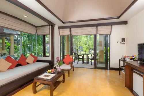 Hotel The Village Resort & Spa