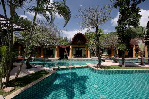 Hotel The Village Resort & Spa